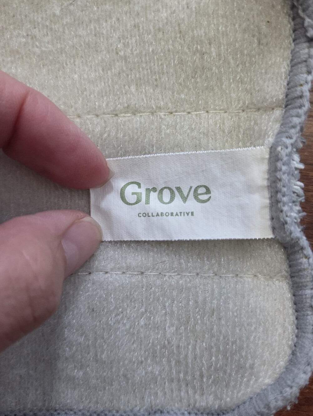 Grove Collaborative Gray Microfiber Flat Mop Replacement Pads Pack of 2 - Picture 3 of 5